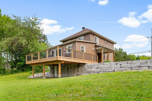 83 Siberia Rd, Barrys Bay, ON, K0J1B0 | Card Image