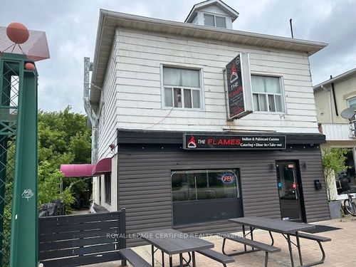 81 King St E, Stoney Creek, ON, L8G1K3 | Card Image