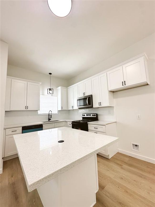 9709 Cargill St, Home with 3 bedrooms, 2 bathrooms and null parking in Houston TX | Image 4