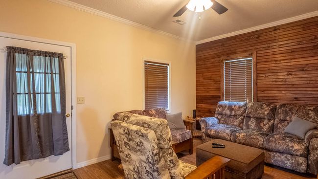 Home in town for sale thayer11 | Image 12