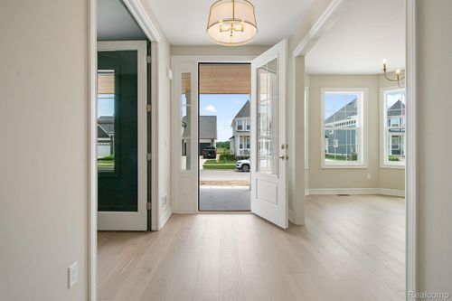 54630 Brenda Dr, Macomb, MI, 48042-5841 | Card Image