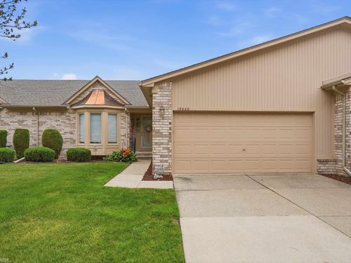 19020 Carmelo Dr N, Clinton Township, MI, 48038-2211 | Card Image