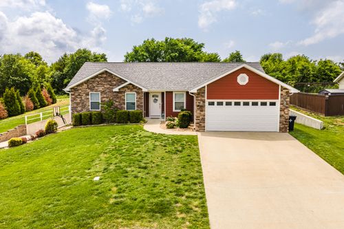 117 Cobblestone Dr, West Plains, MO, 65775-7697 | Card Image
