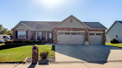 117 Lakeside Ct, House other with 4 bedrooms, 3 bathrooms and null parking in Waterloo IL | Image 1