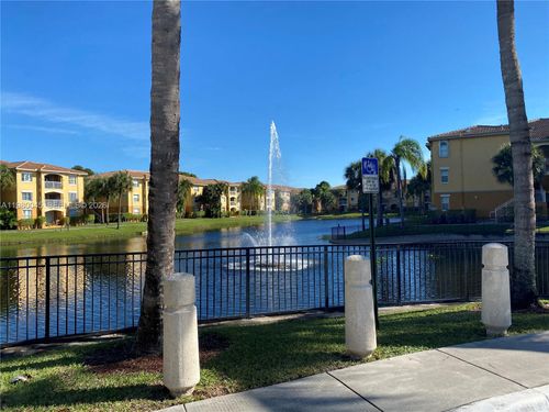 apt-302-9645 Nw 1st Ct, Pembroke Pines, FL, 33024-6277 | Card Image