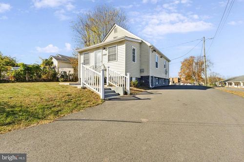 17914 Dr David Cline Ln, DUMFRIES, VA, 22026-2488 | Card Image