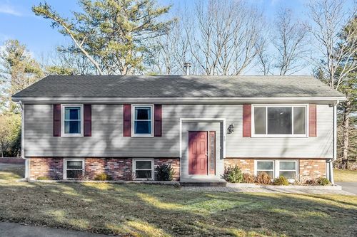 15 Hickory Hill Rd, Wakefield, MA, 01880-3646 | Card Image