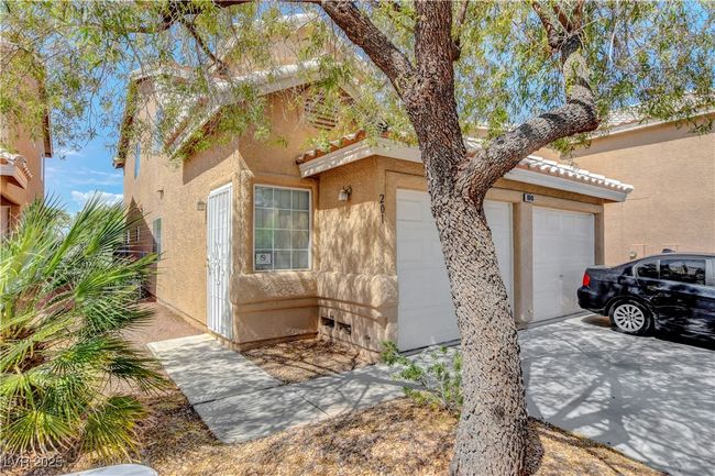 UNIT-201 - 8048 Astrology Ct, Condo with 3 bedrooms, 2 bathrooms and null parking in Las Vegas NV | Image 5