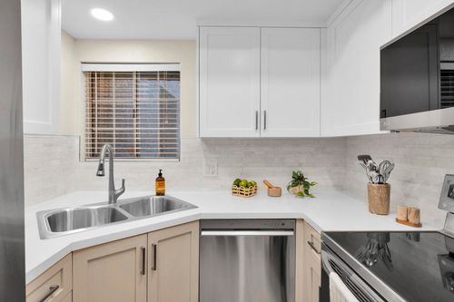 unit-41-2700 Lawrence Crossley Rd, Palm Springs, CA, 92264-6528 | Card Image