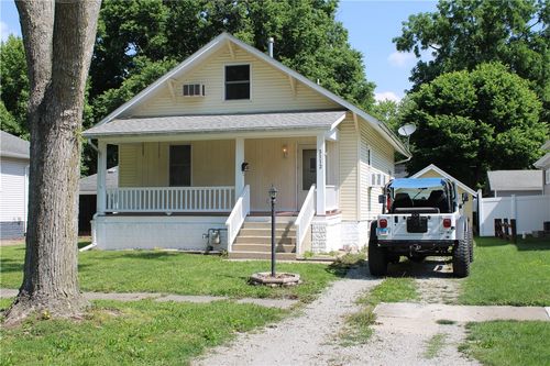 3112 Richmond Avenue, Mattoon, IL, 61938 | Card Image