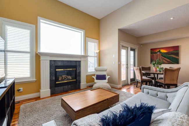 74 Discovery Ridge Road Sw, Home with 4 bedrooms, 3 bathrooms and 4 parking in Calgary AB | Image 18