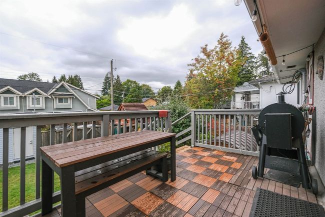 1813 Mahon Avenue, House other with 3 bedrooms, 2 bathrooms and 3 parking in North Vancouver BC | Image 4