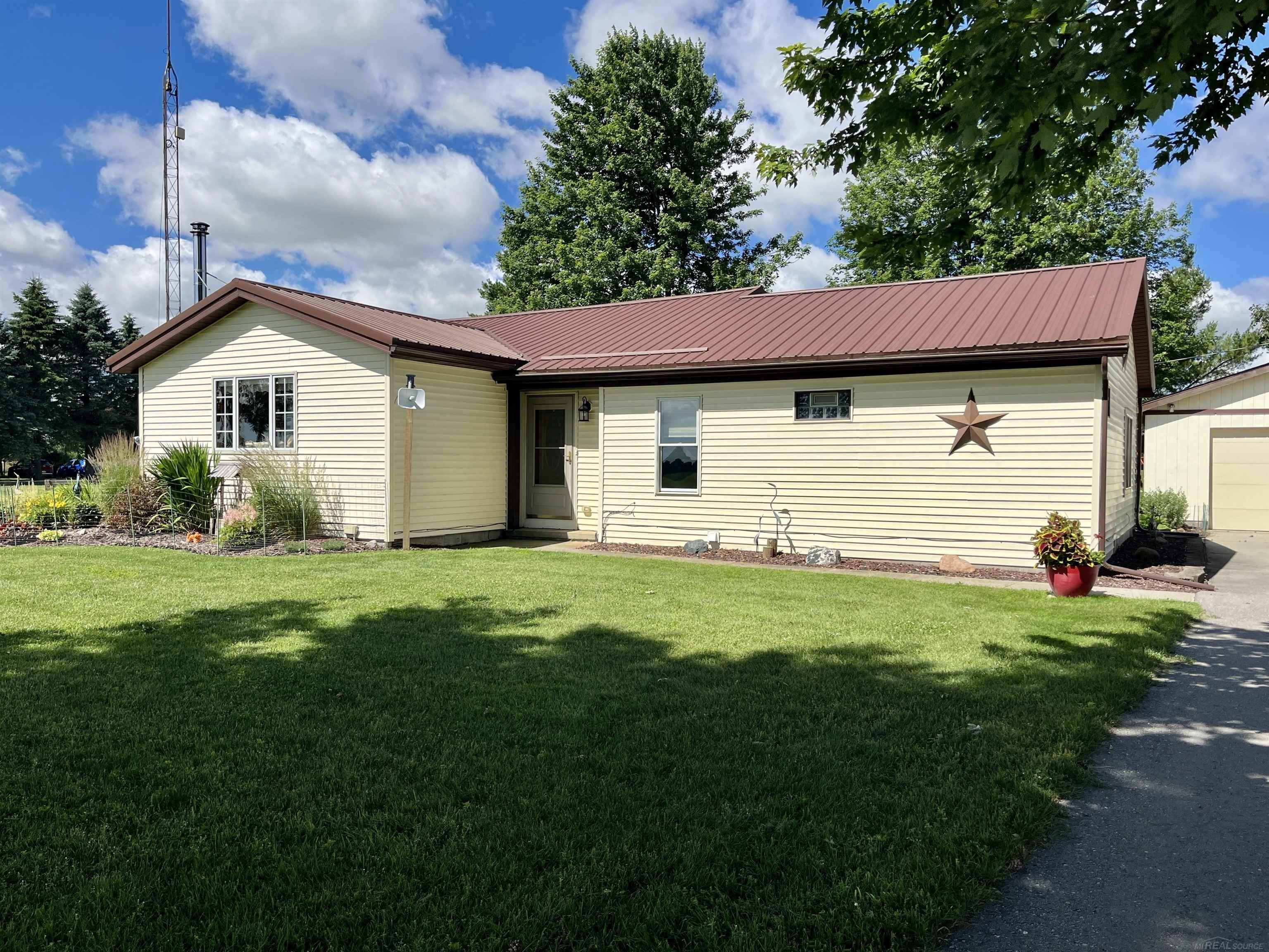 Fargo Rd, Croswell, MI 48422