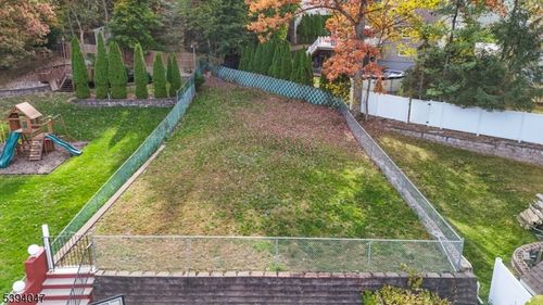 96 Lower Notch Rd, Little Falls, NJ, 07424-1806 | Card Image