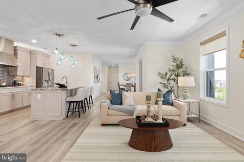 403-23669 Golden Embers Sq, ASHBURN, VA, 20148-1914 | Card Image