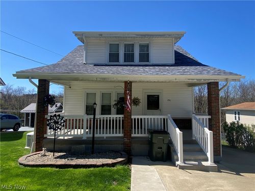 196 Maple Ave, Saint Clairsville, OH, 43950-9284 | Card Image