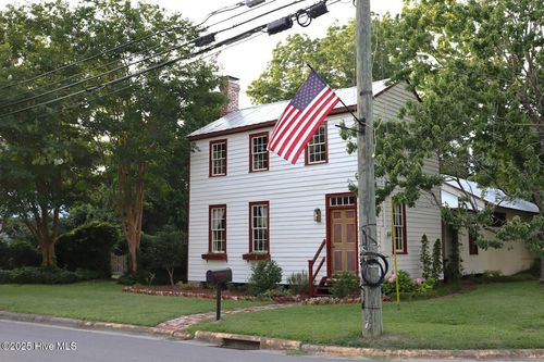 212 Carteret St, Bath, NC, 27808-9416 | Card Image