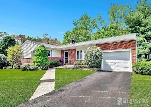 12 Windsor Dr, West Windsor, NJ, 08550-1630 | Card Image