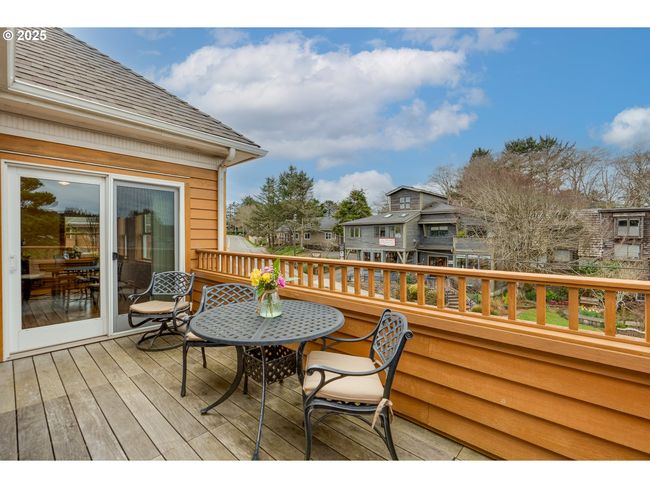 APT-201 - 123 S Hemlock St, Condo with 3 bedrooms, 2 bathrooms and null parking in Cannon Beach OR | Image 30