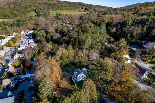 4 Stanton St, Woodstock, VT, 05091-1120 | Card Image
