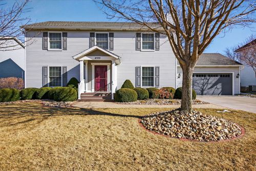 4919 Hamilton Dr, Davenport, IA, 52807-3094 | Card Image