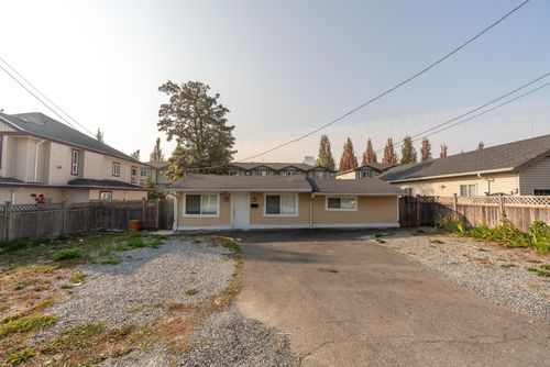 10269 139a St, Surrey, BC, V3T4M1 | Card Image