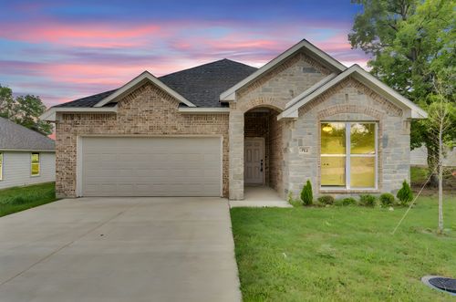 712 N Church St, Ferris, TX, 75125-1202 | Card Image