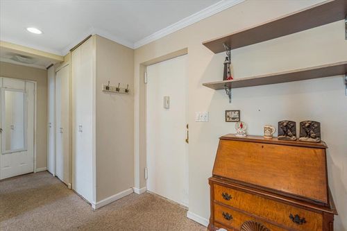 apt-11b-596 Broadway, Lynbrook, NY, 11563-3907 | Card Image