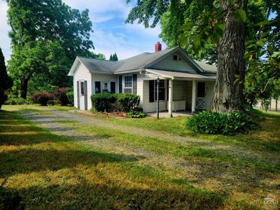 84 Washington Avenue, Home with 2 bedrooms, 2 bathrooms and null parking in Coxsackie NY | Image 3