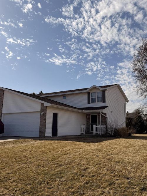1935 Anita Ct, GRAND CHUTE, WI, 54913-5405 | Card Image