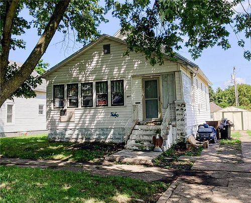 1004 Champaign Ave, Mattoon, IL, 61938-3255 | Card Image