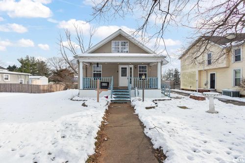 618 N 2nd St, Chillicothe, IL, 61523-2130 | Card Image