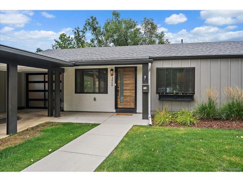 3040 S Dexter Way, Denver, CO, 80222-6752 | Card Image