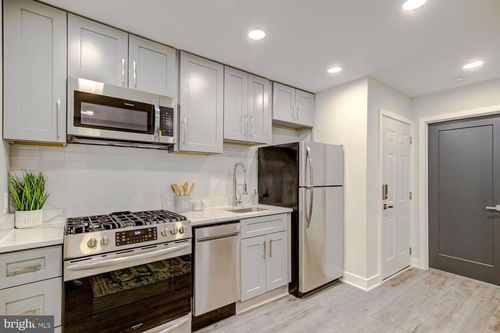 apt-5a-1420 Eastern Ave Ne, WASHINGTON, DC, 20019-8142 | Card Image