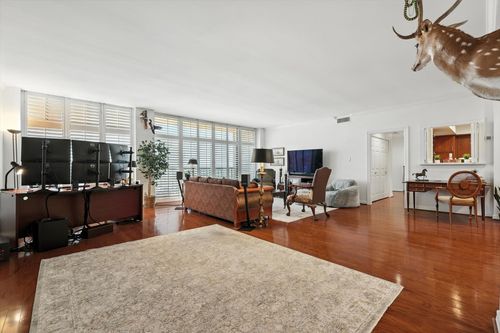 apt-1322-5200 Keller Springs Rd, Dallas, TX, 75248-2752 | Card Image