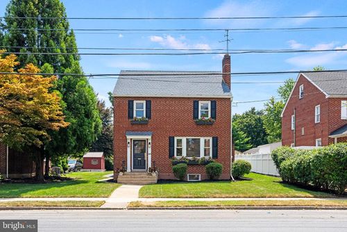 3011 Chestnut St, CAMP HILL, PA, 17011-4527 | Card Image
