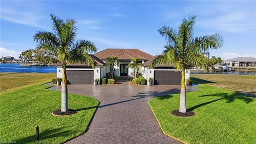 891 W Cape Estates Cir, CAPE CORAL, FL, 33993-9158 | Card Image