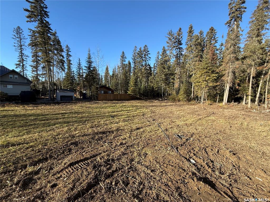 Land in Candle Lake
