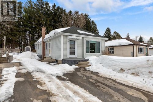 49 Carling Terr, Wingham, ON, N0G2W0 | Card Image