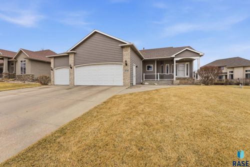 6520 S Heatherridge Trl Trail, Sioux Falls, SD, 57108 | Card Image