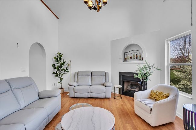841 Sunset Cir, Townhouse with 3 bedrooms, 4 bathrooms and 2 parking in Cranberry Twp PA | Image 7