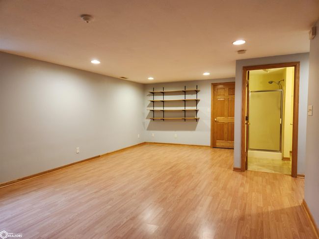 1128 Prince St, House other with 5 bedrooms, 4 bathrooms and null parking in Grinnell IA | Image 45