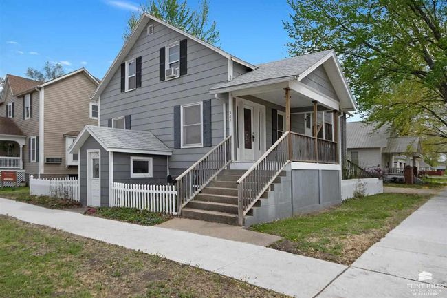 301 E Main St, House other with 4 bedrooms, 2 bathrooms and null parking in Council Grove KS | Image 25