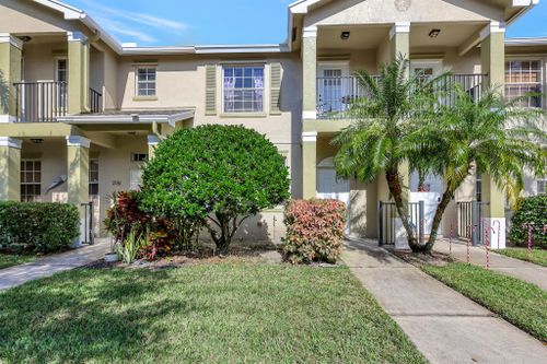 2185 Se Grand Dr, Port St. Lucie, FL, 34952-8052 | Card Image
