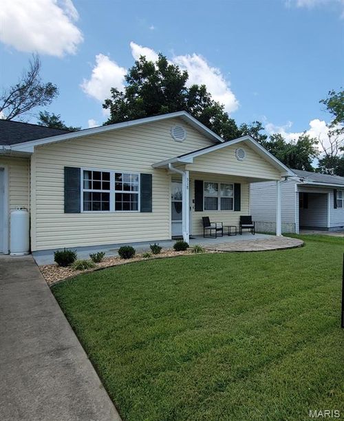 318 S Sassafrass St, Dexter, MO, 63841-2048 | Card Image