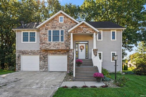 620 W Dunn Rd, New Carlisle, IN, 46552 | Card Image