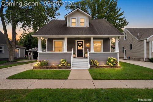 1465 West Blvd, Berkley, MI, 48072-2083 | Card Image