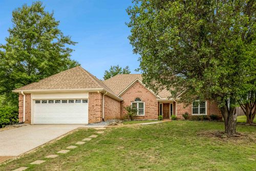 8944 Meadow Pines Cv, Cordova, TN, 38016-2439 | Card Image