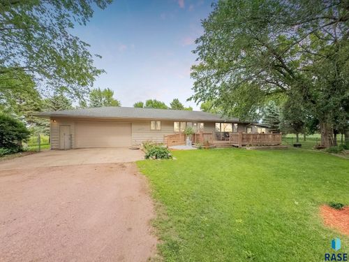 26470 484th Ave Avenue, Valley Springs, SD, 57068 | Card Image
