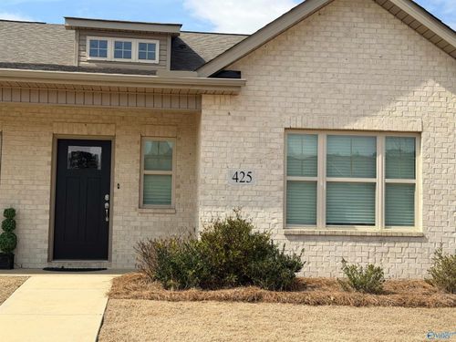425 Ronnie Dr Se, Hartselle, AL, 35640-5997 | Card Image